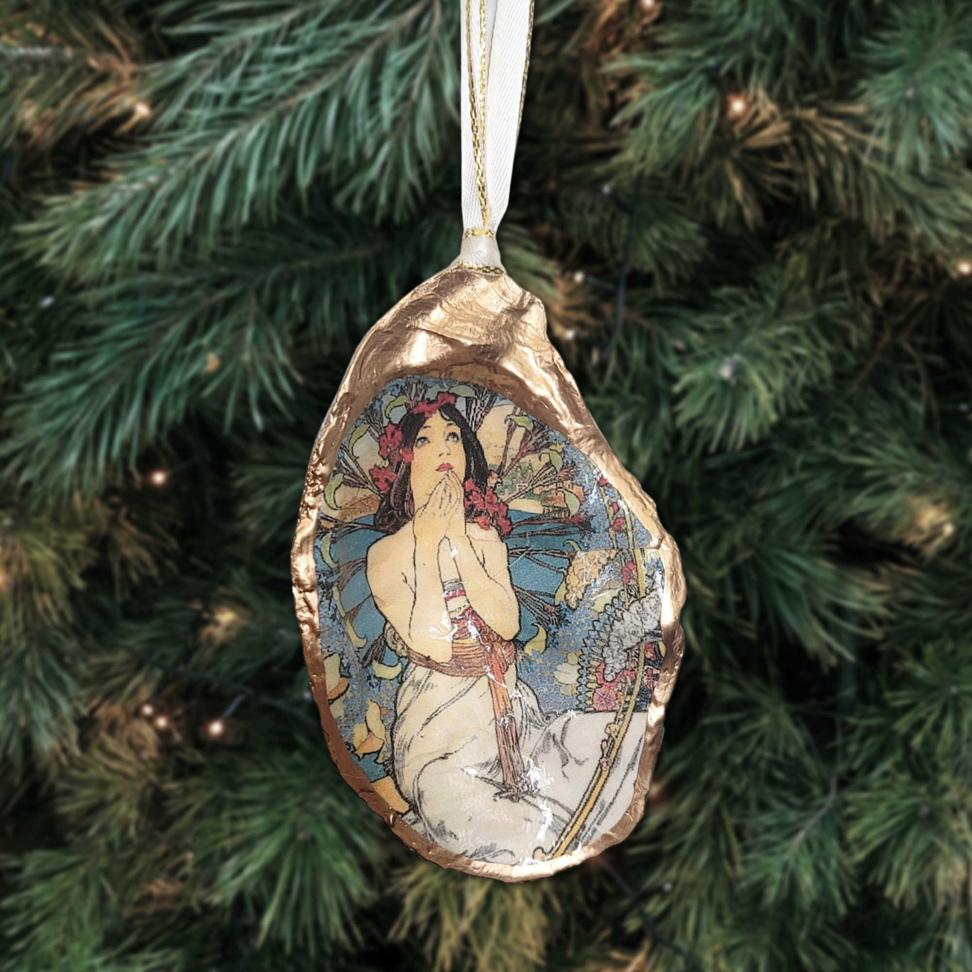 Alphonse Mucha Monaco • Oyster Shell