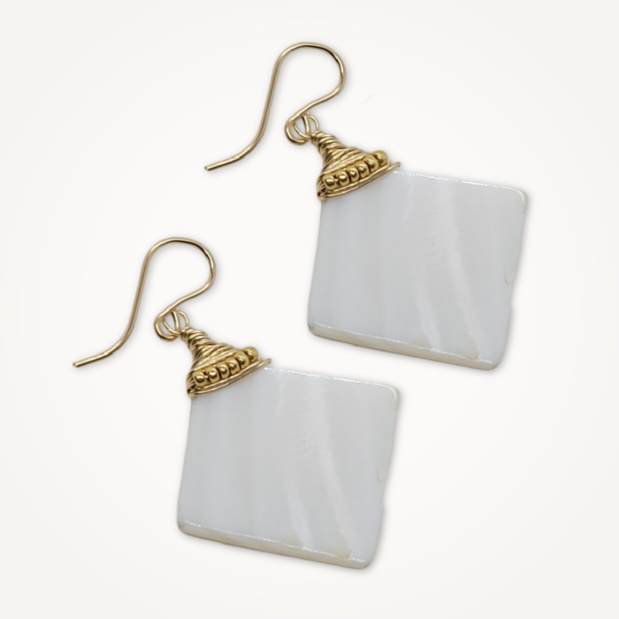 Pompelonne Earrings • Mother of Pearl