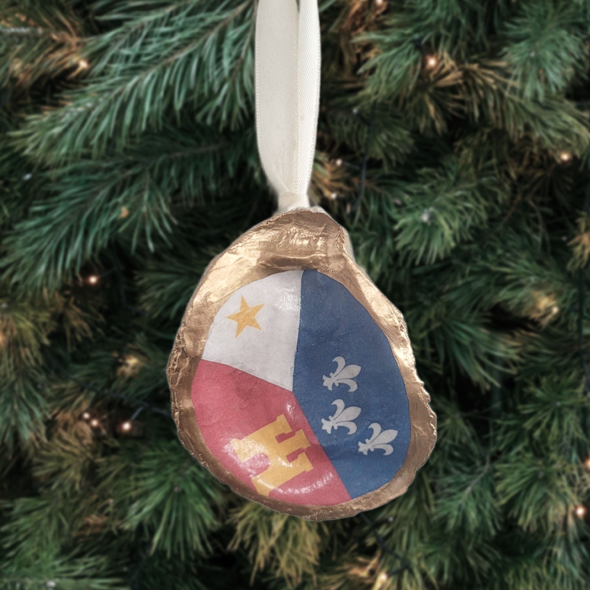 Acadianna Flag Lafayette Louisiana Ornament • Oyster Shell