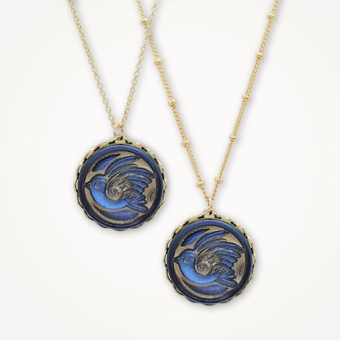 Vintage Button Necklace • Bird