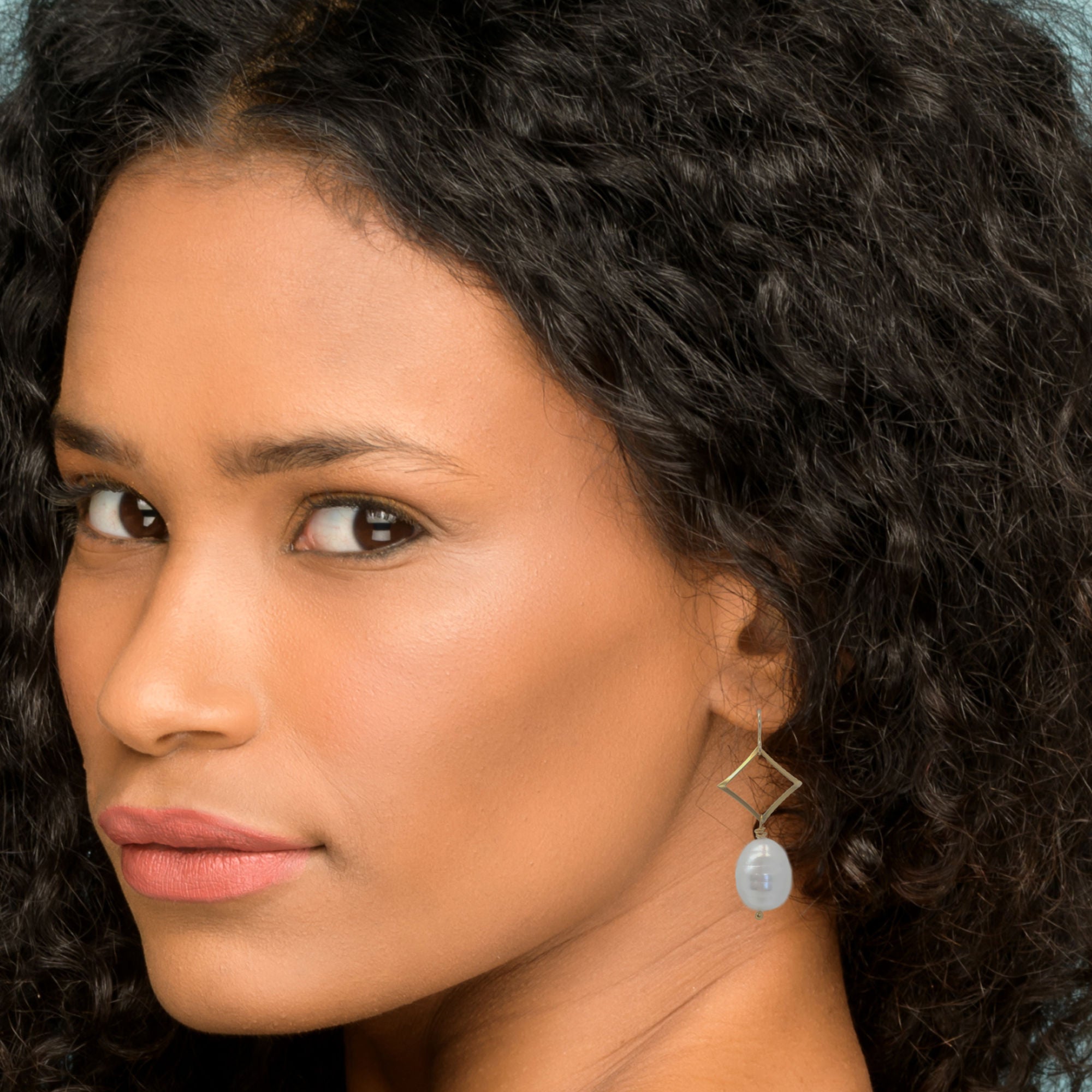 Baroque Pearl Earrings • Diamondine