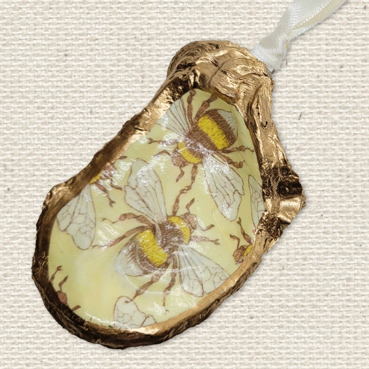 Bumble Bee Ornament • Oyster Shell