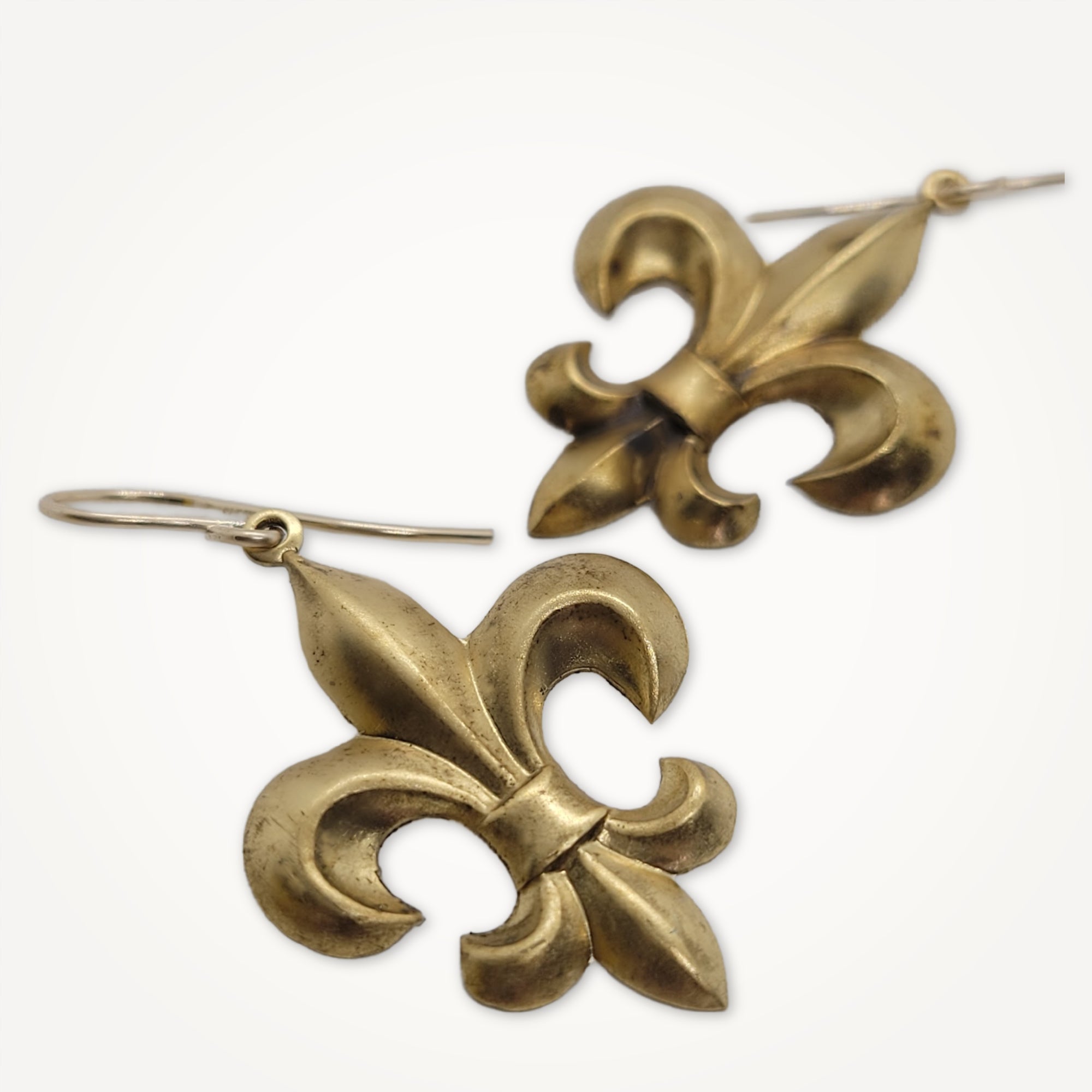 Fleur de Lis Earrings • Classic