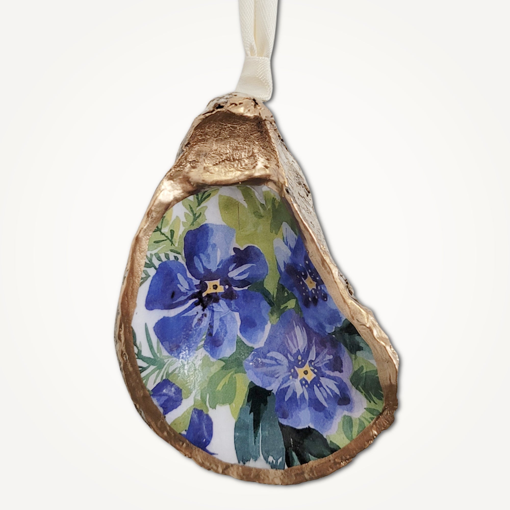 Forget-Me-Not Floral Ornament • Oyster Shell