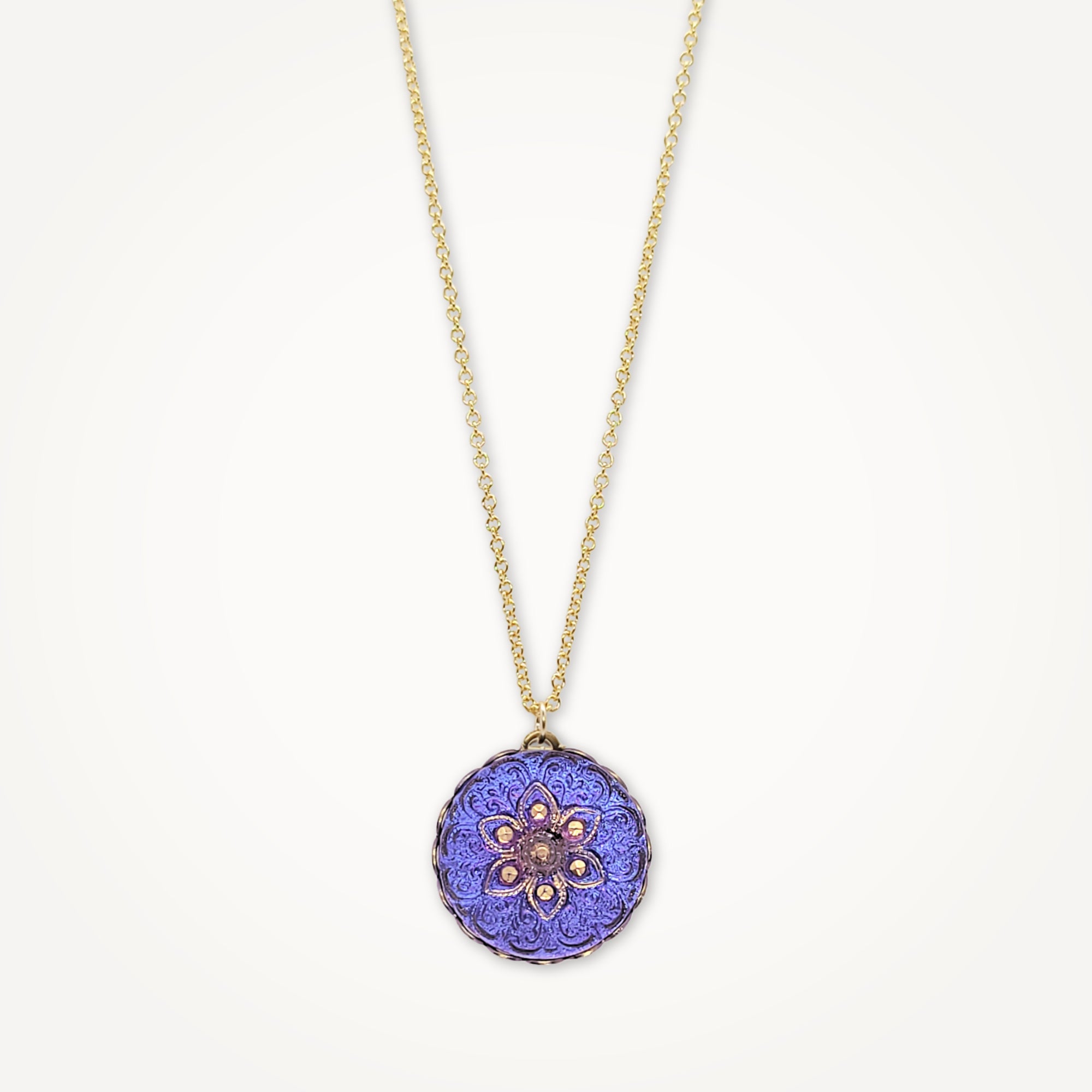 Vintage Button Necklace • Lily