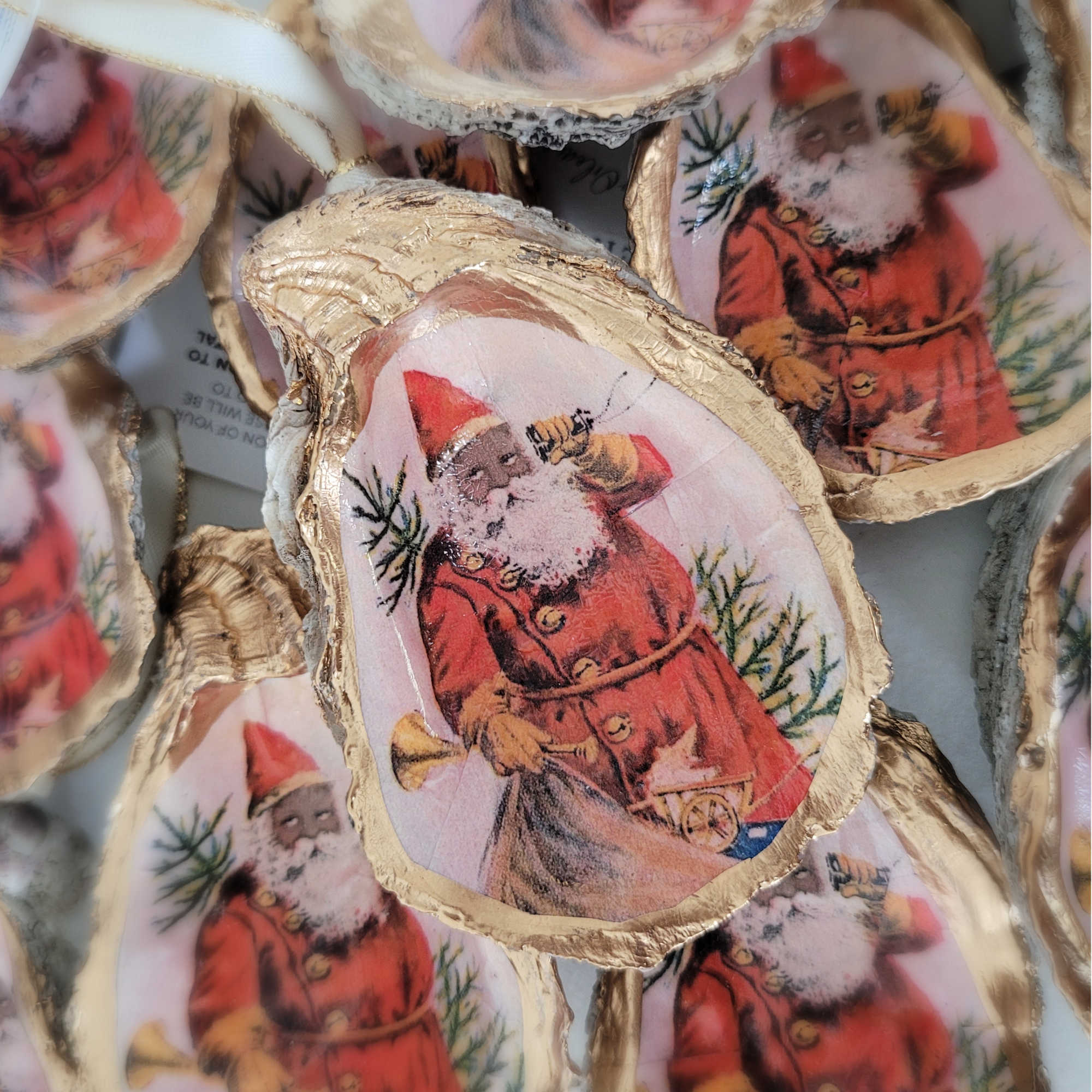 Vintage Santa Claus Christmas Tree Oyster Ornaments • Choice of Santa