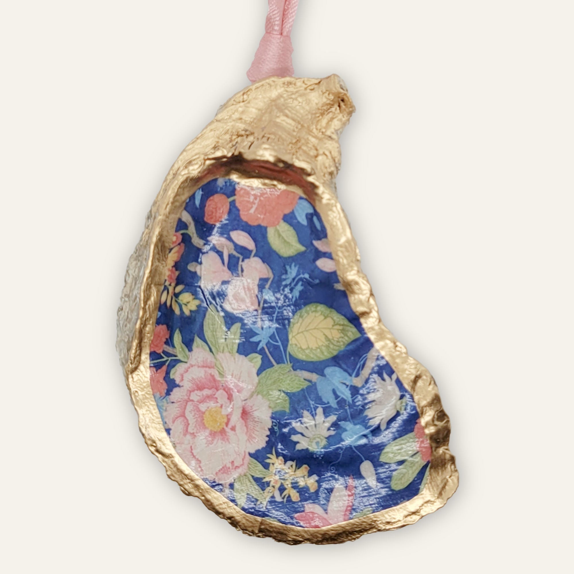 Vintage Floral Pattern Ornament • Oyster Shell