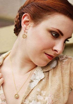 Gold Nest Necklace • Choice of Pearls