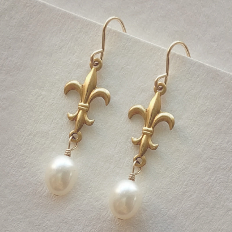 Fleur de Lis Earrings • Freshwater Pearl