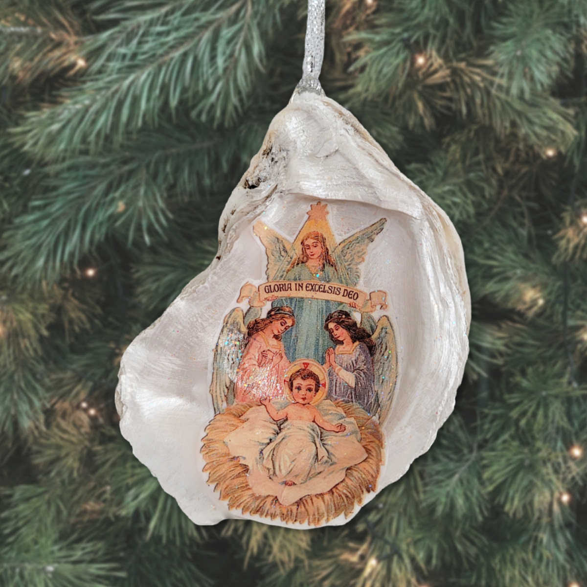 Angels and Manger Ornament • Oyster Shell