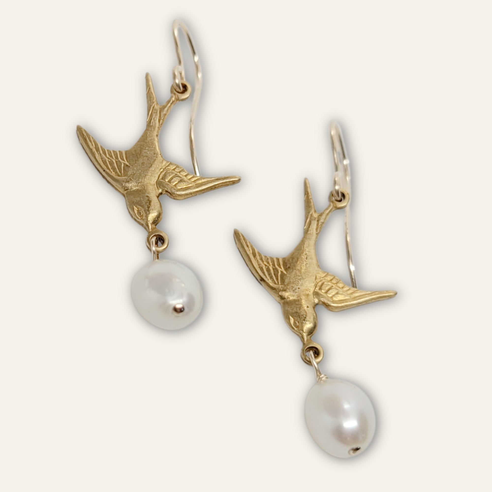 Little Bird Earrings • Pearl