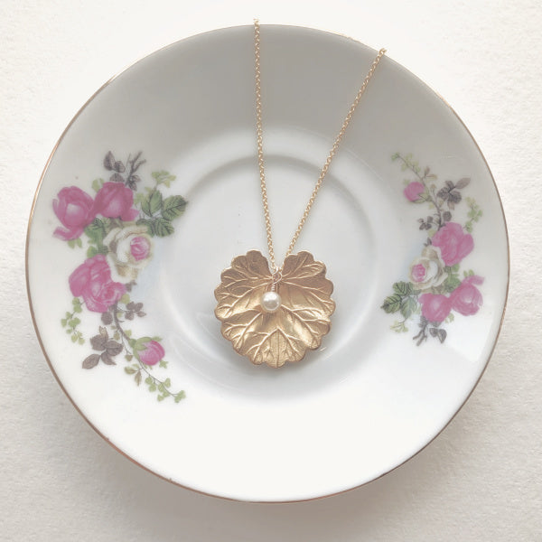water lily flower necklace Water Lily Necklace Pearl