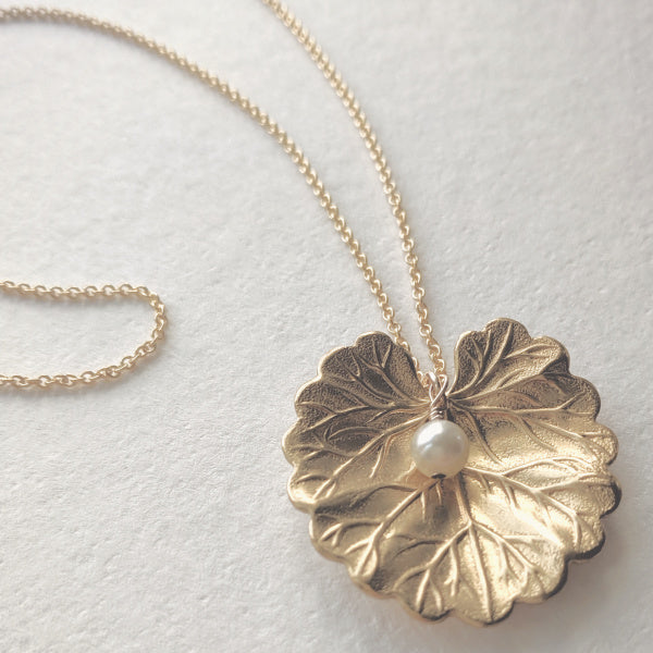 Water Lily Necklace • Pearl