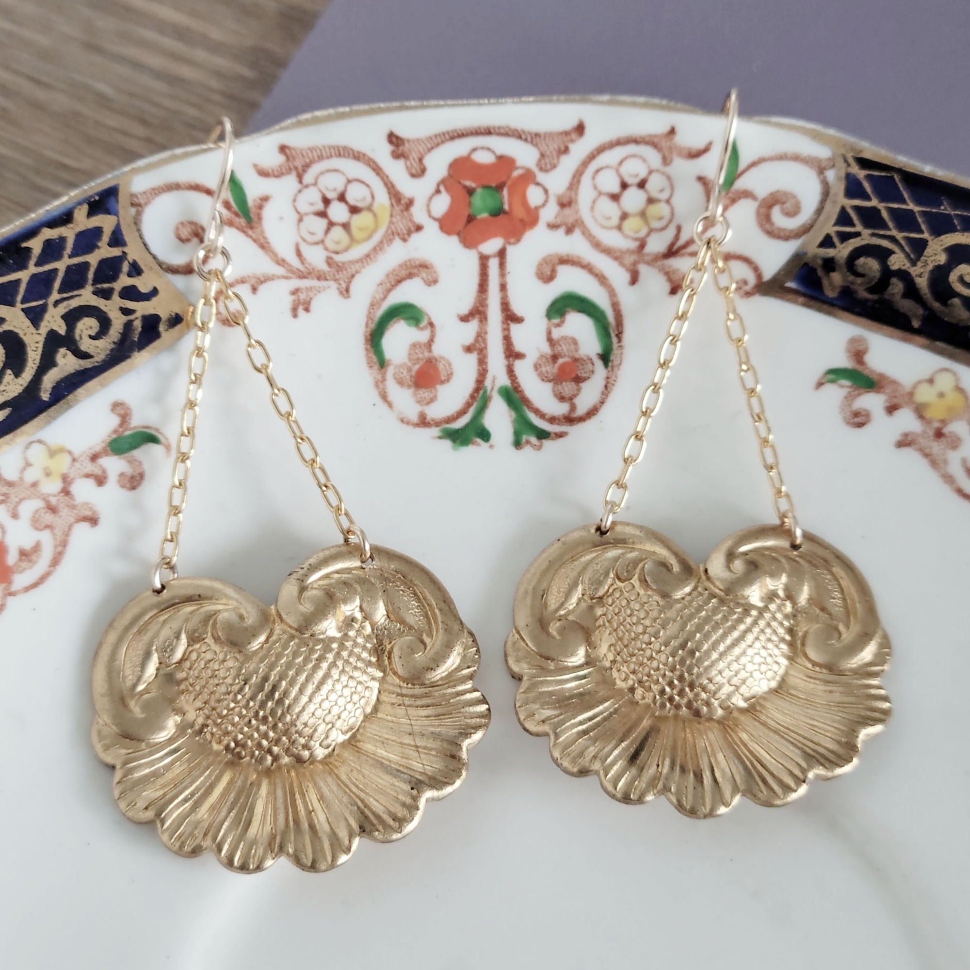 Antique Charm Jewelry • Vintage Inspired