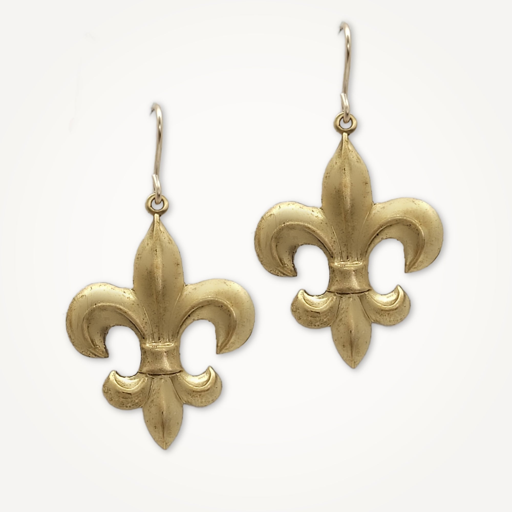 Fleur de Lis Earrings • Classic