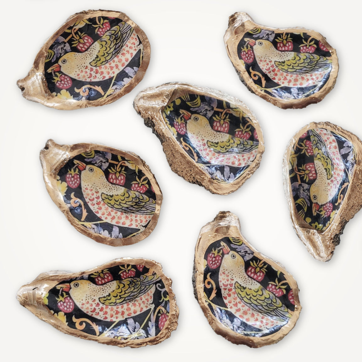 William Morris Strawberry Thief • Oyster Shell Ornament