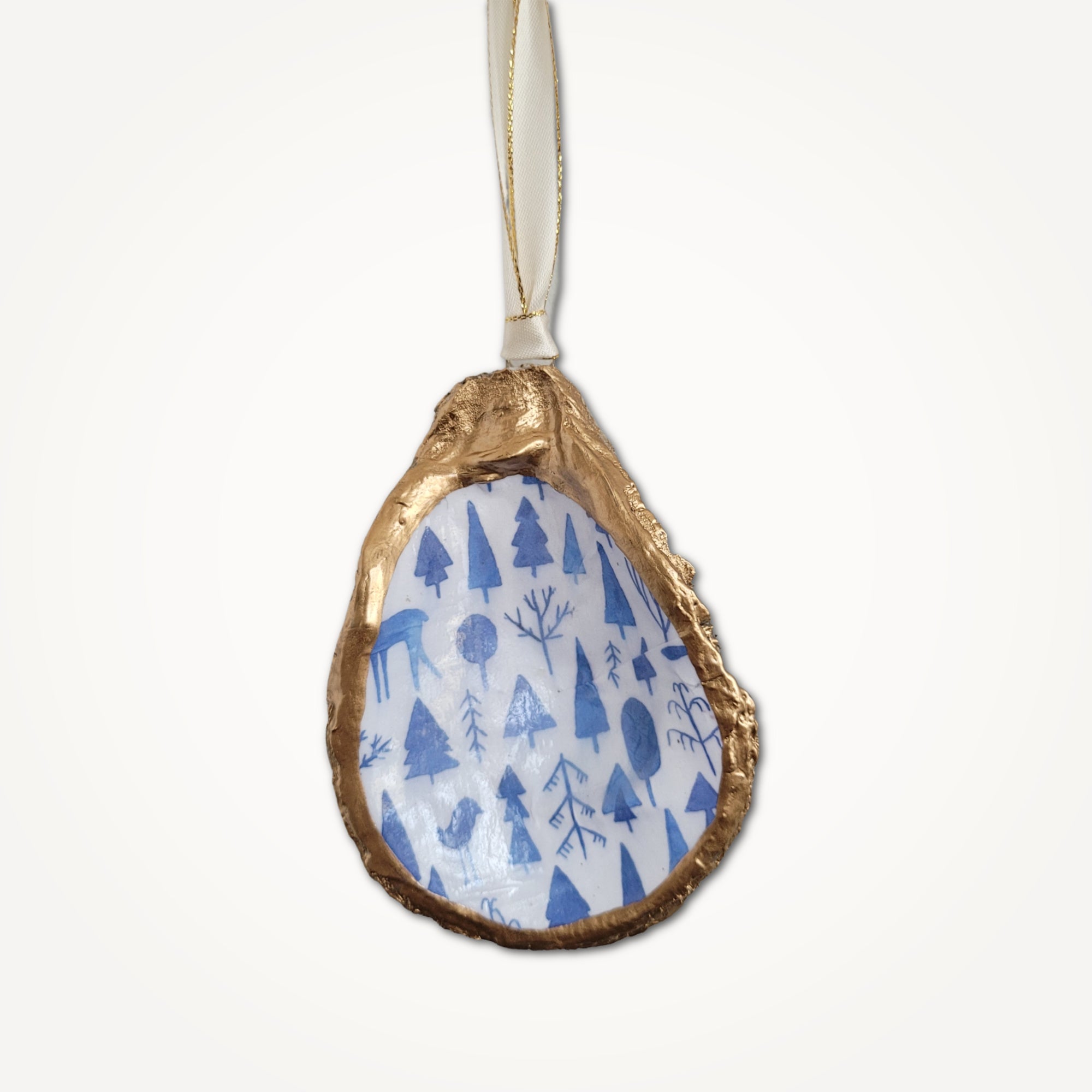 Woodland Foliage Hygge Christmas Tree Oyster Ornament • Choice of Pattern