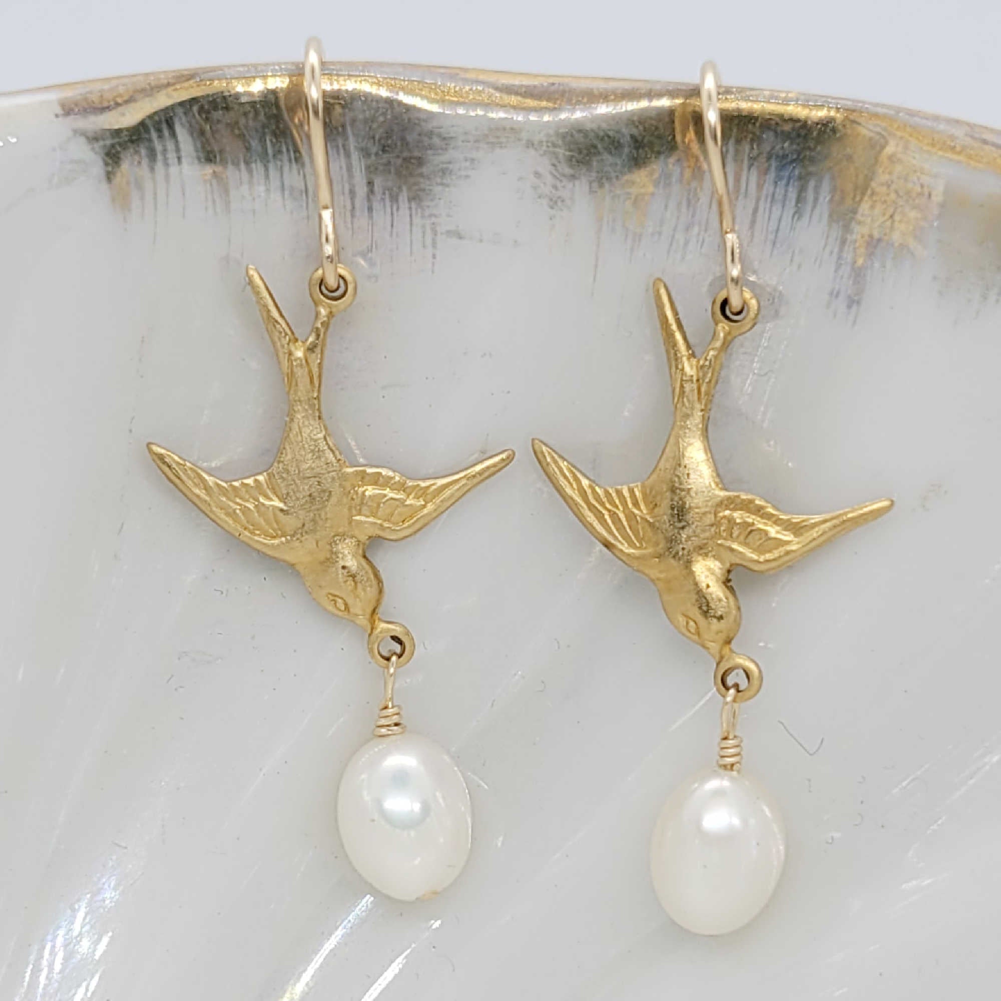 Little Bird Earrings • Pearl