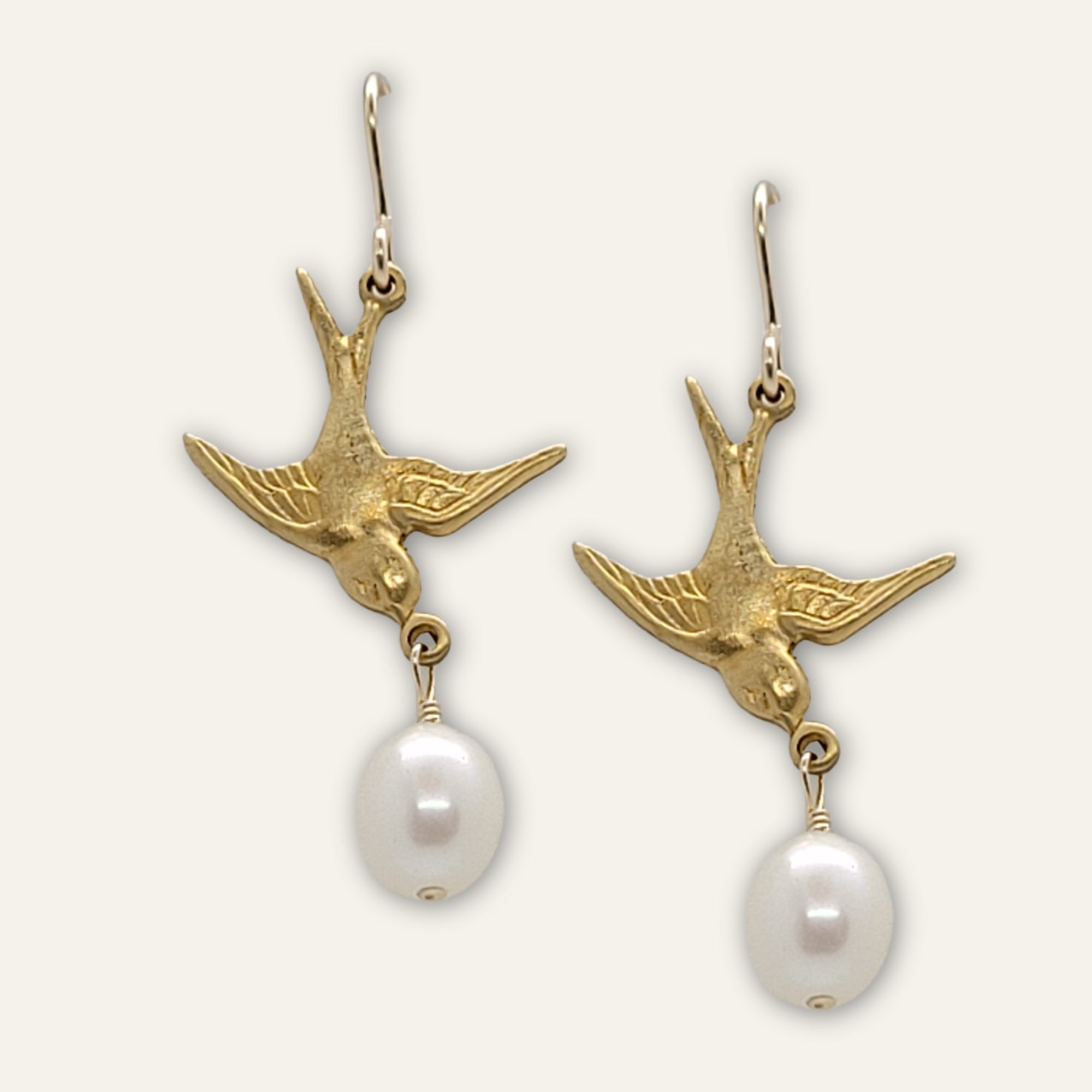 Little Bird Earrings • Pearl