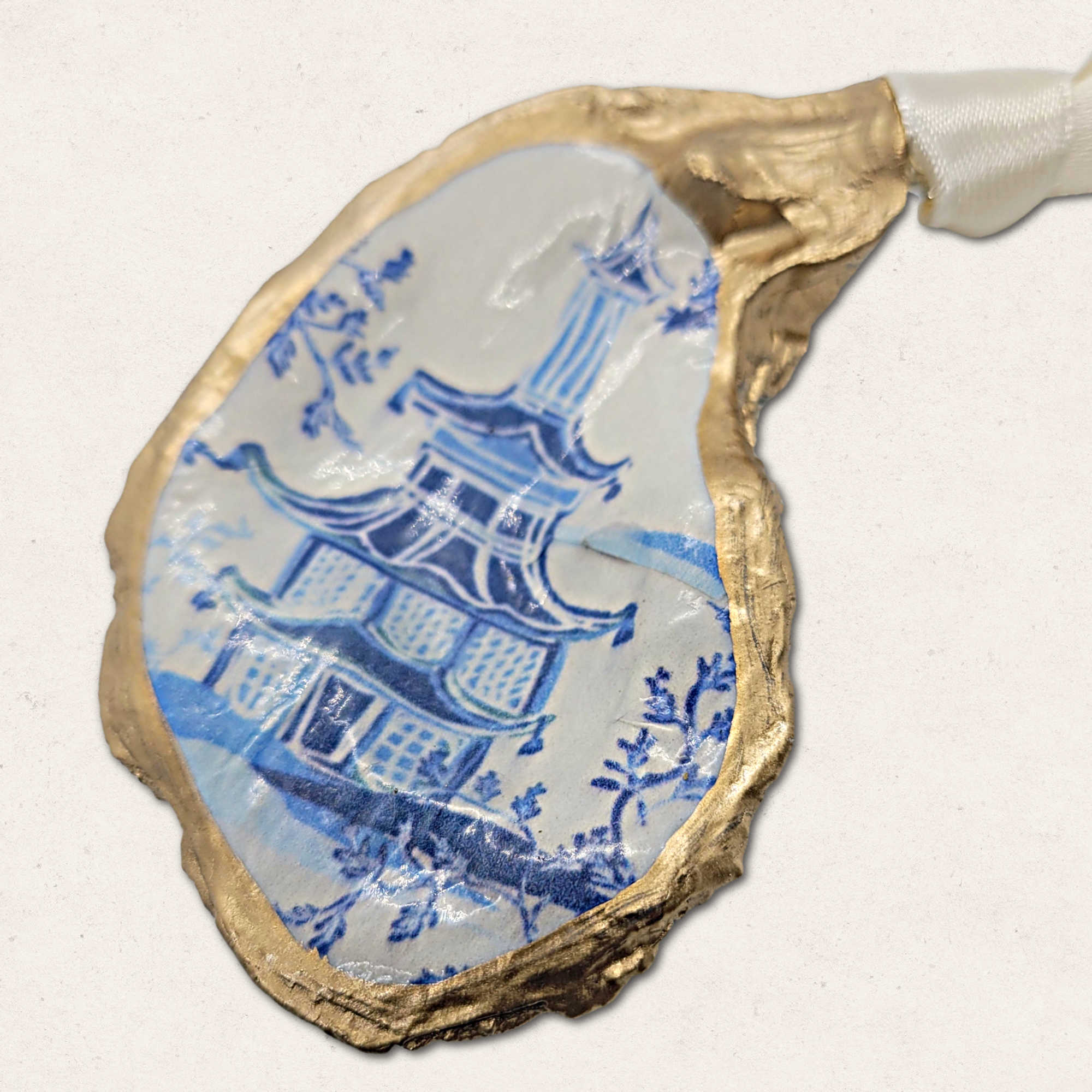 Single Pagoda Chinoiserie Ornament • Oyster Shell